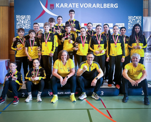 Engagierte Helferinnen und Helfer von Karate Hofsteig unterstützen die Durchführung der Landesmeisterschaft 2026 in Lauterach mit Einsatz und Teamgeist